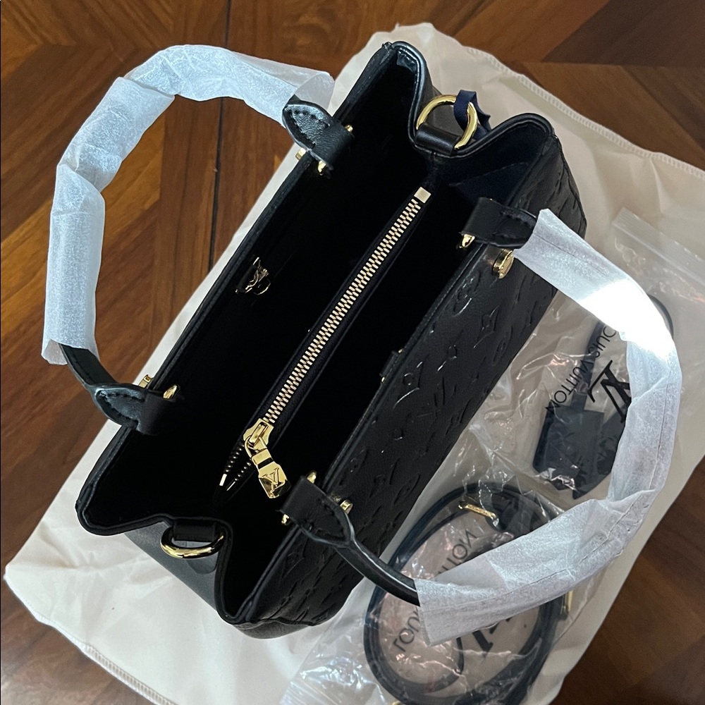 Source Unknown Black Embossed Crossbody Satchel H… - image 5